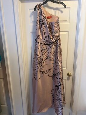 Carmen Marc Valvo One-Shoulder Floral Maxi Dress in Blush